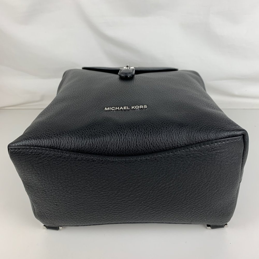 New Michael Kors Raven Leather Medium Backpack - Picture 7 of 9
